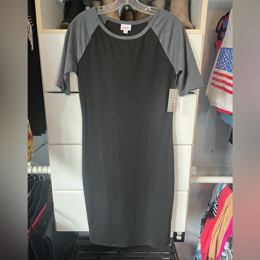 NWT LuLaRoe Julia Black/ Gray dress - small